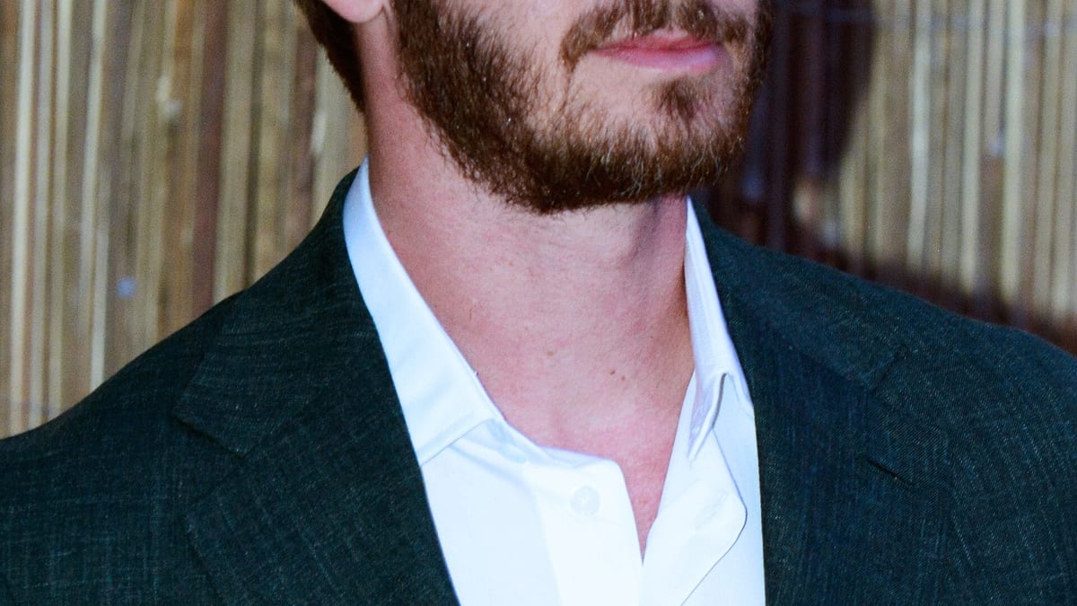 Andrew Garfield Recalls Robert Redford Being Four Hours Late on His First Film