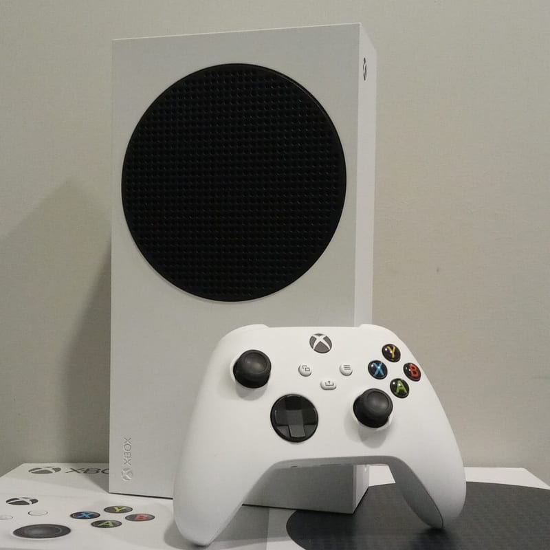 The Xbox Series S console