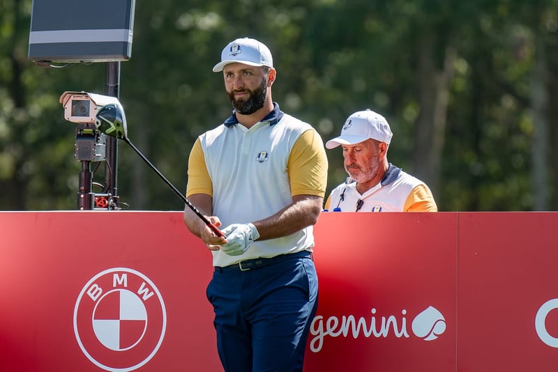 Professional golfer
