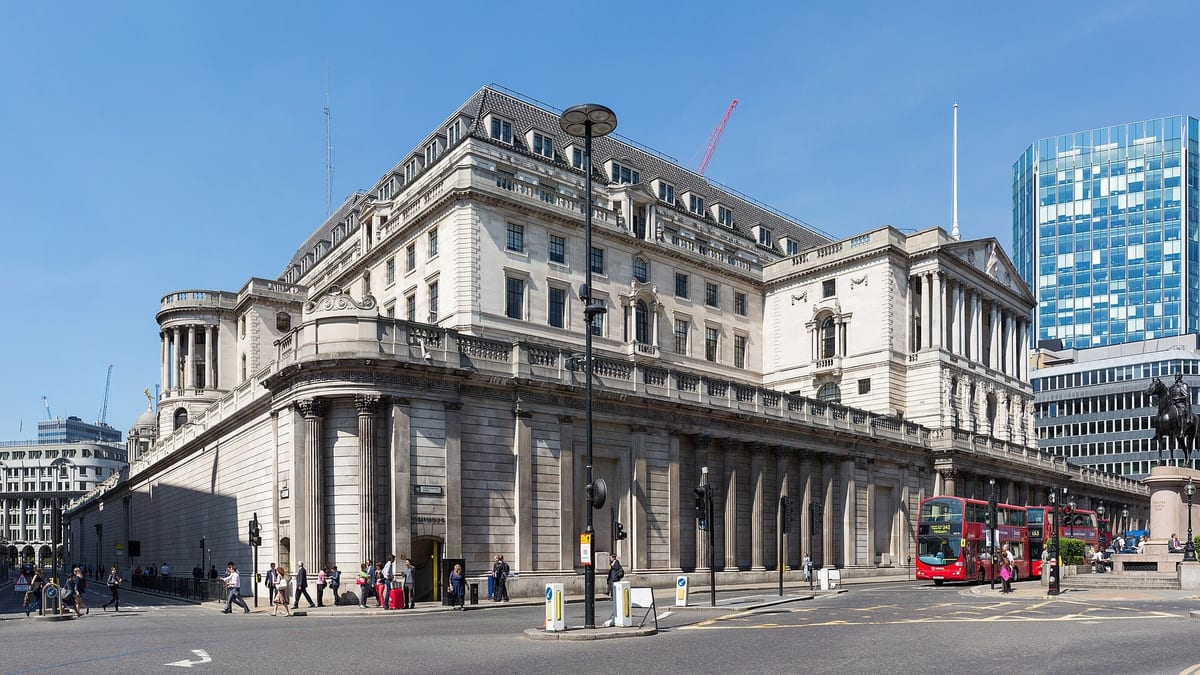 Mortgage Rates Today: Why Borrowing Costs Are Rising Again in the US and UK